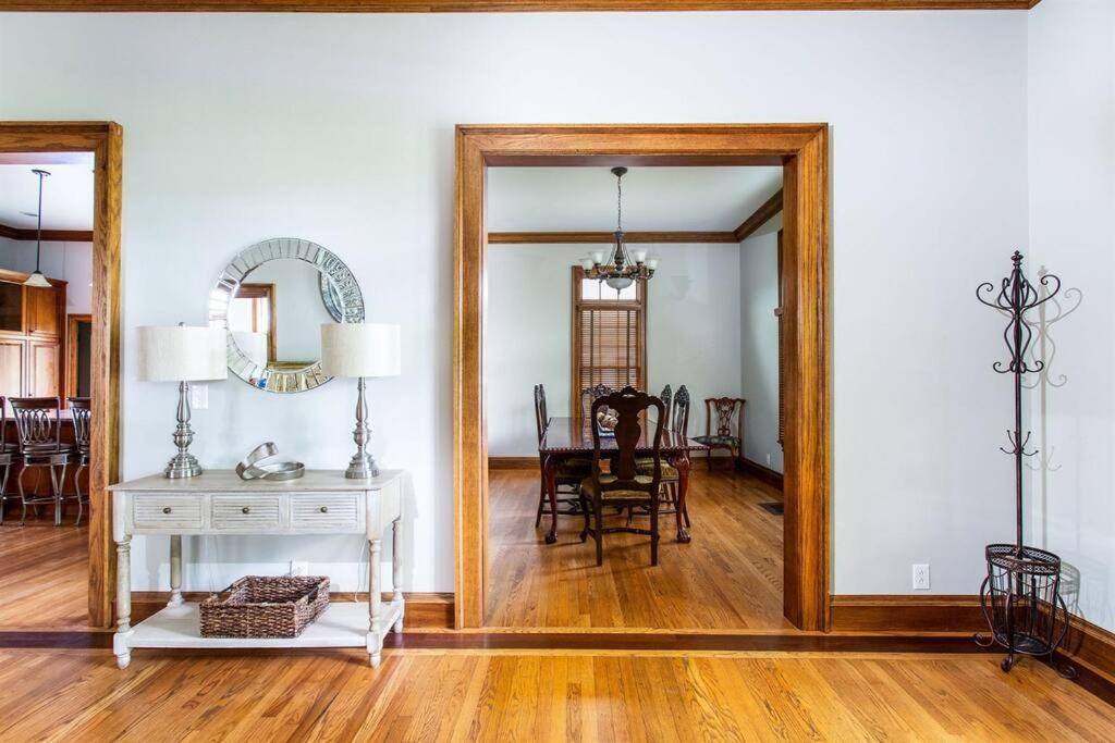 Holiday home Prime Location In 12south, Walkable To Shopping & Dining Nashville