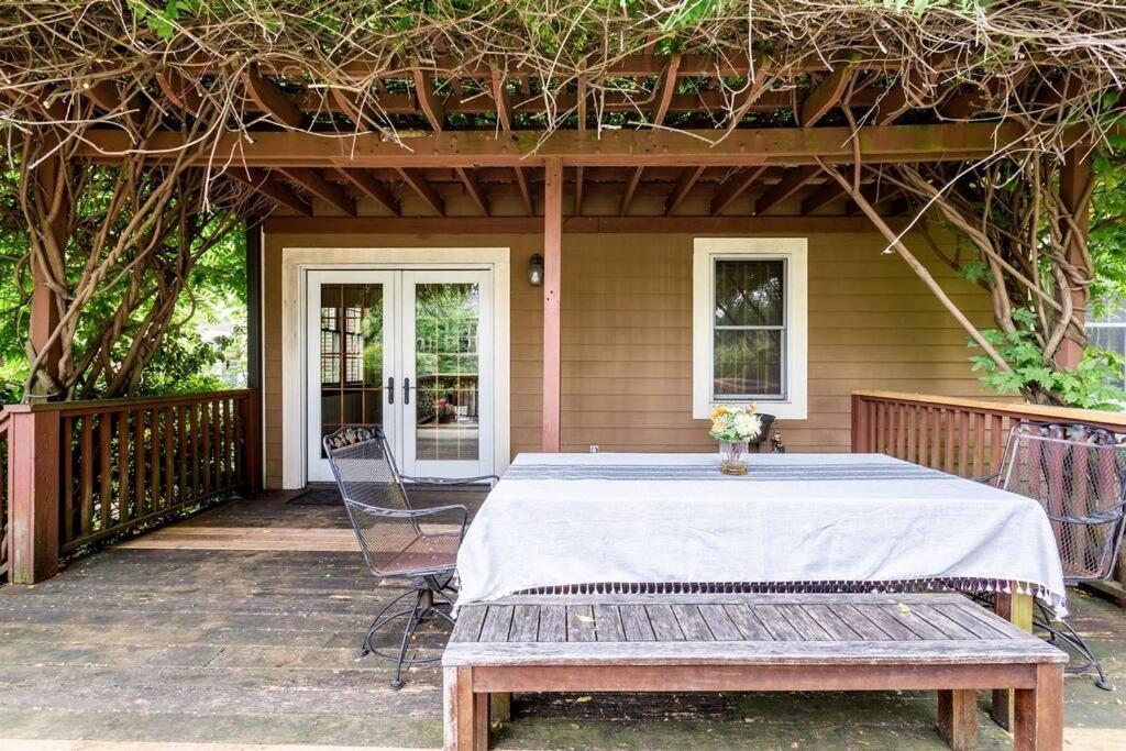Holiday home Prime Location In 12south, Walkable To Shopping & Dining