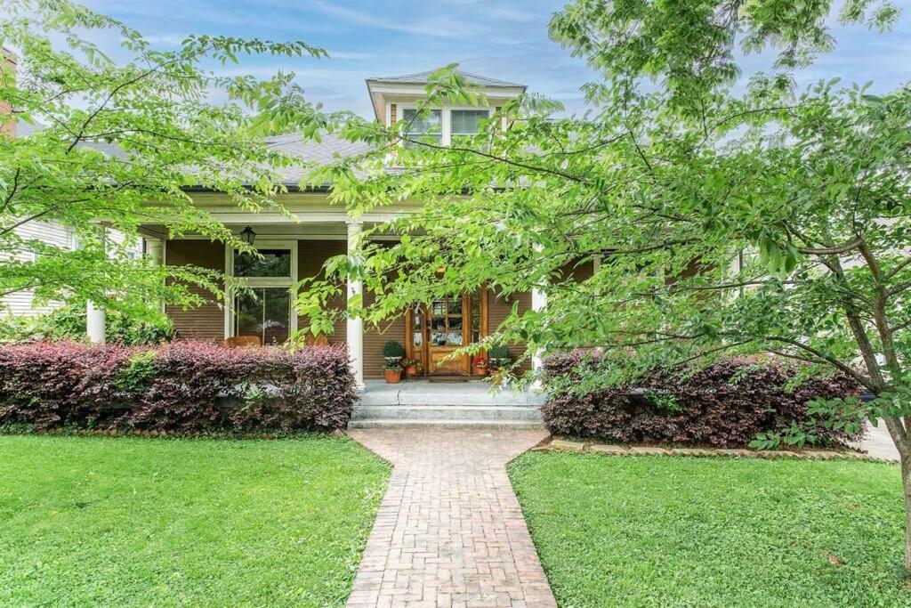 Holiday home Prime Location In 12south, Walkable To Shopping & Dining Nashville